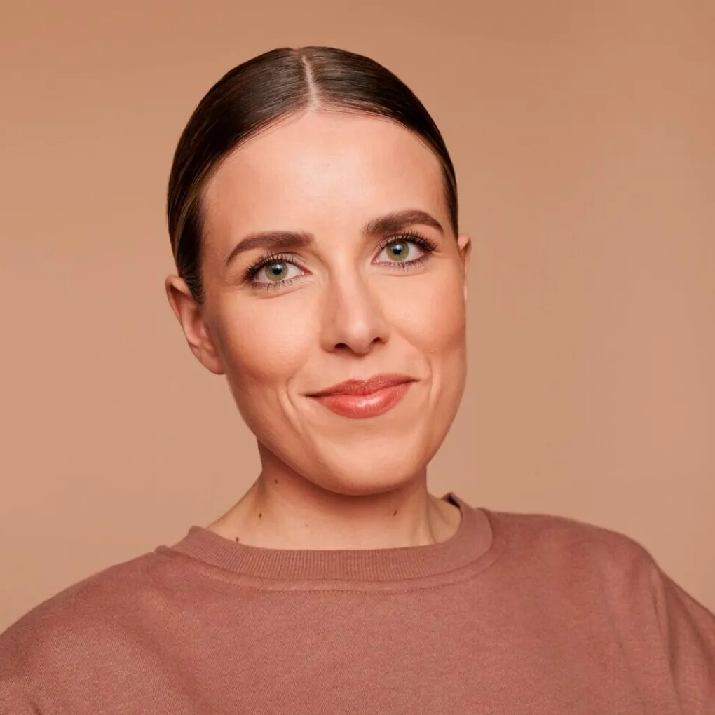 Catrice Foundation>HD 040 Warm Beige Liquid Coverage Foundation