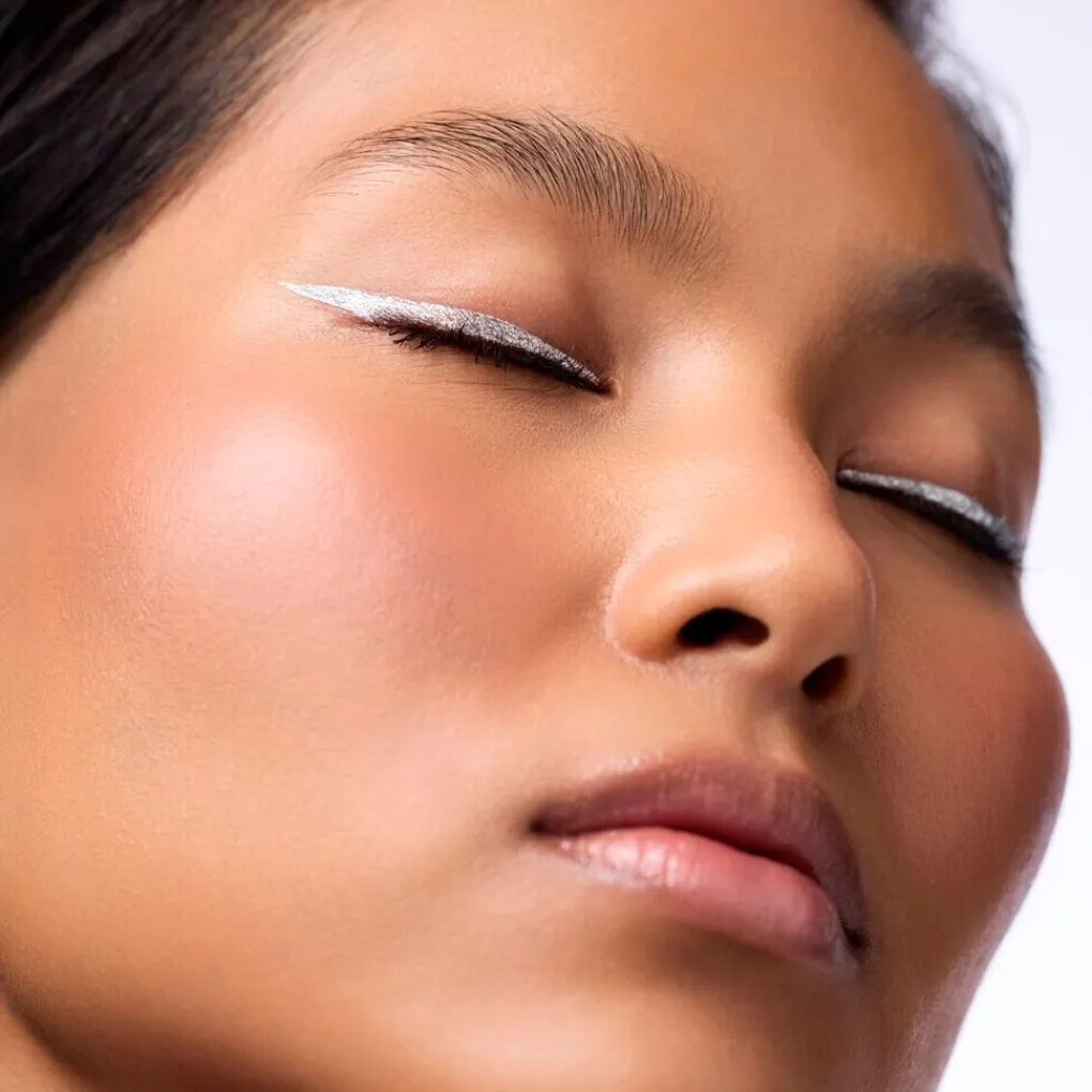 Catrice Eyeliner>Space Glam 010 Moonstone Metallic Liquid Effect Eyeliner