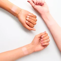 Essence Primer><noscript><img width=